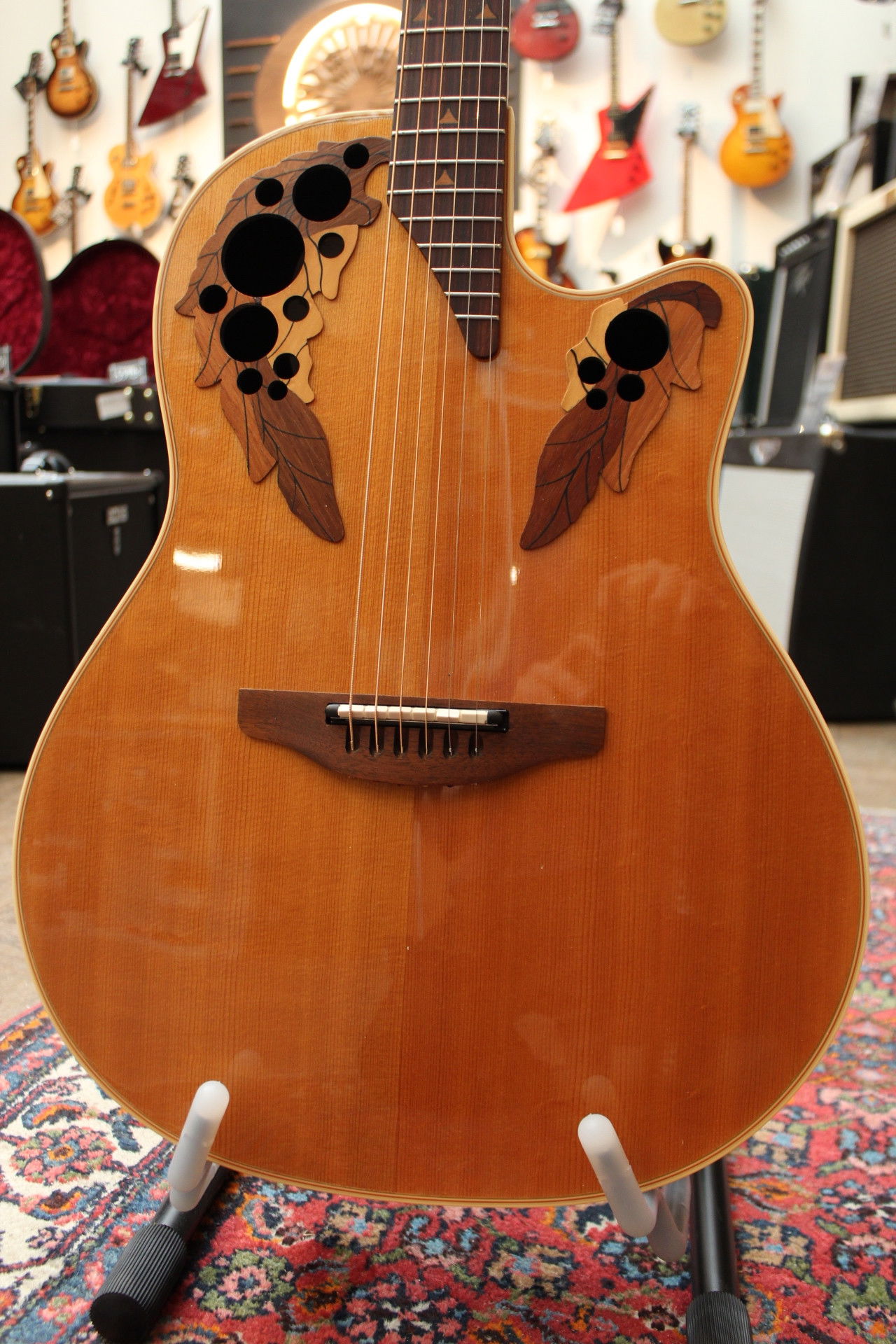 1992 Ovation 1768 Elite natural