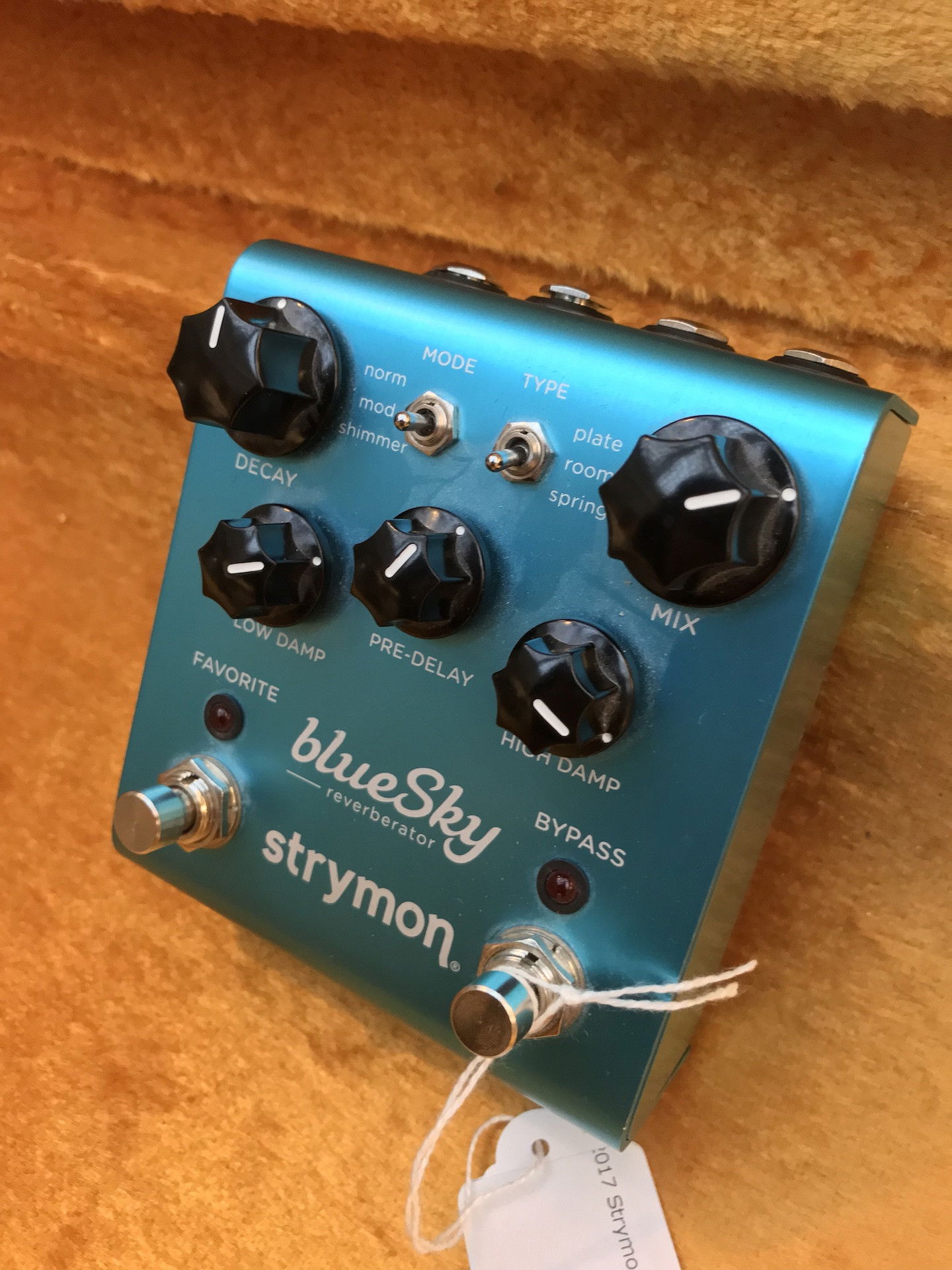 2017 Strymon Blue Sky Reverberator V1