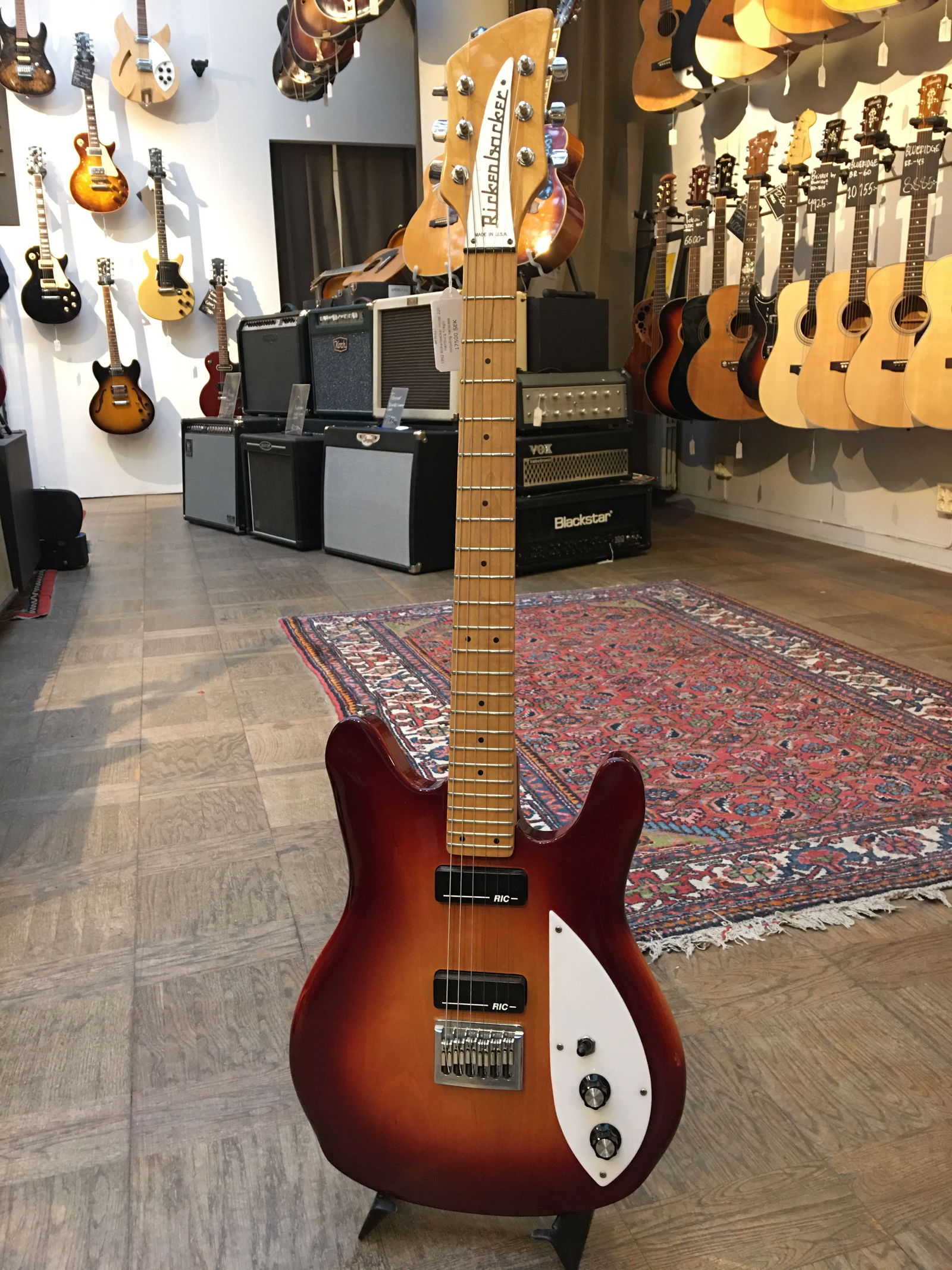 1992 Rickenbacker model 220 Hamburg fireglo