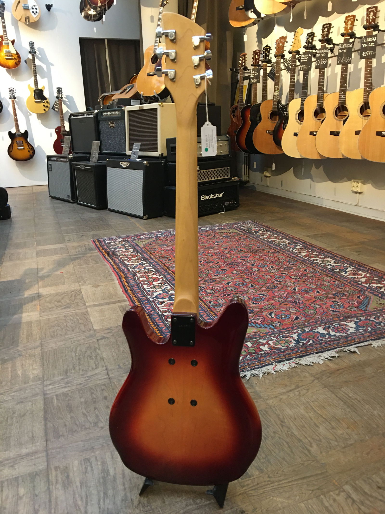 1992 Rickenbacker model 220 Hamburg fireglo