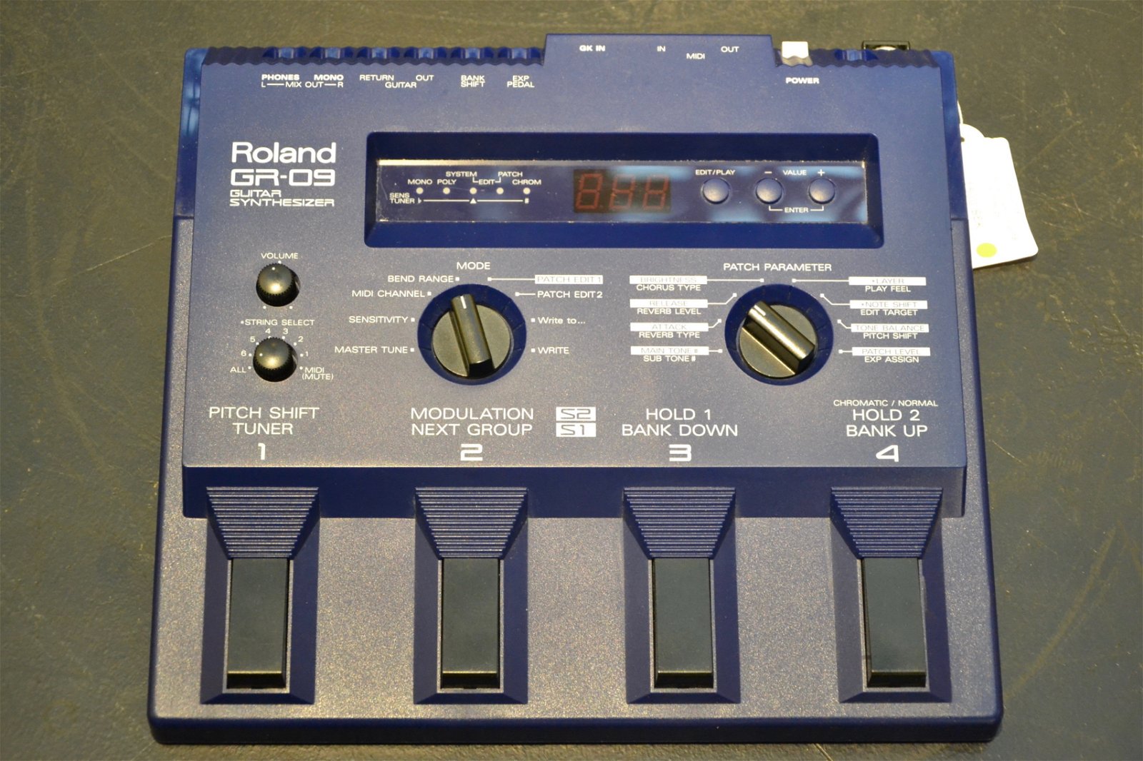USED Roland GR-09 Guitar Synthesizer