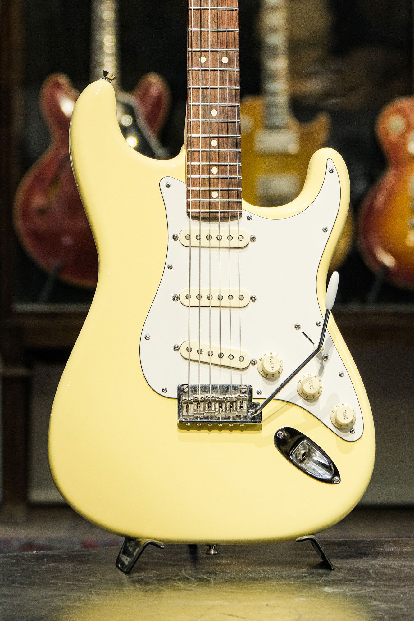 2014 Fender American Special/Standard Stratocaster vintage white