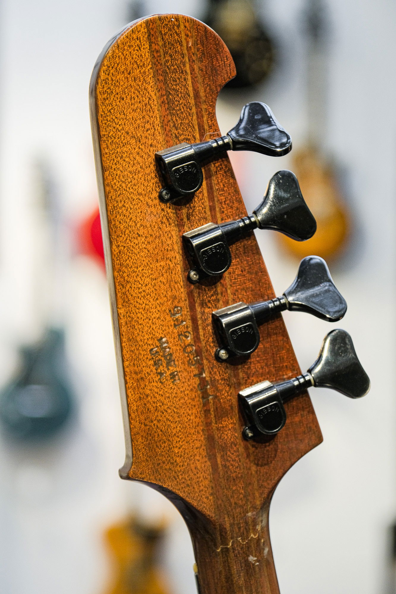 1995 Gibson Thunderbird IV Bass vintage sunburst