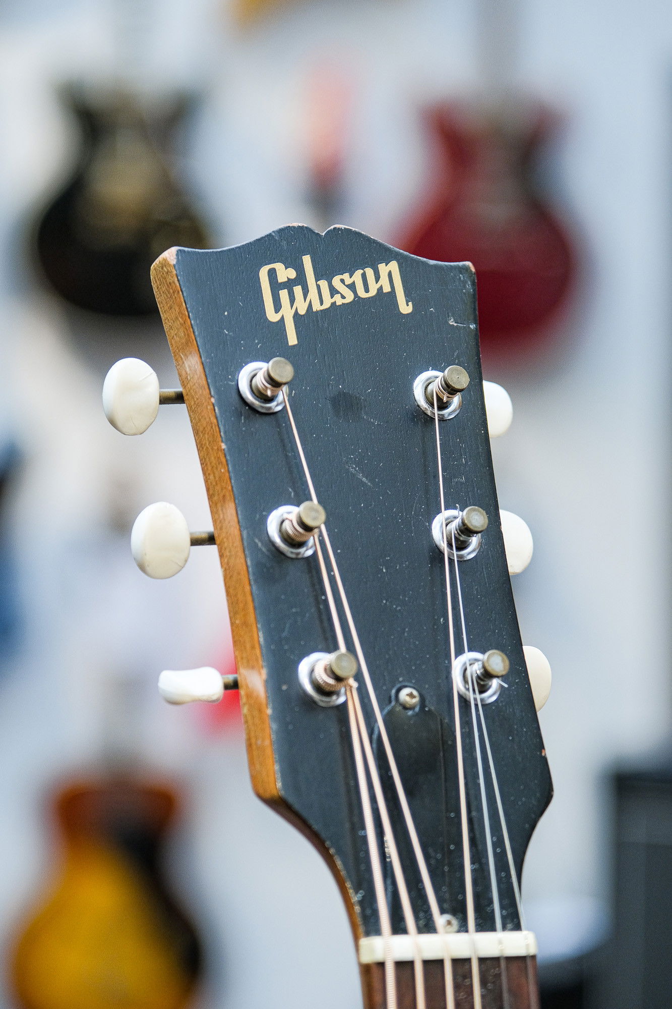 1967 Gibson LG-0 mahogany