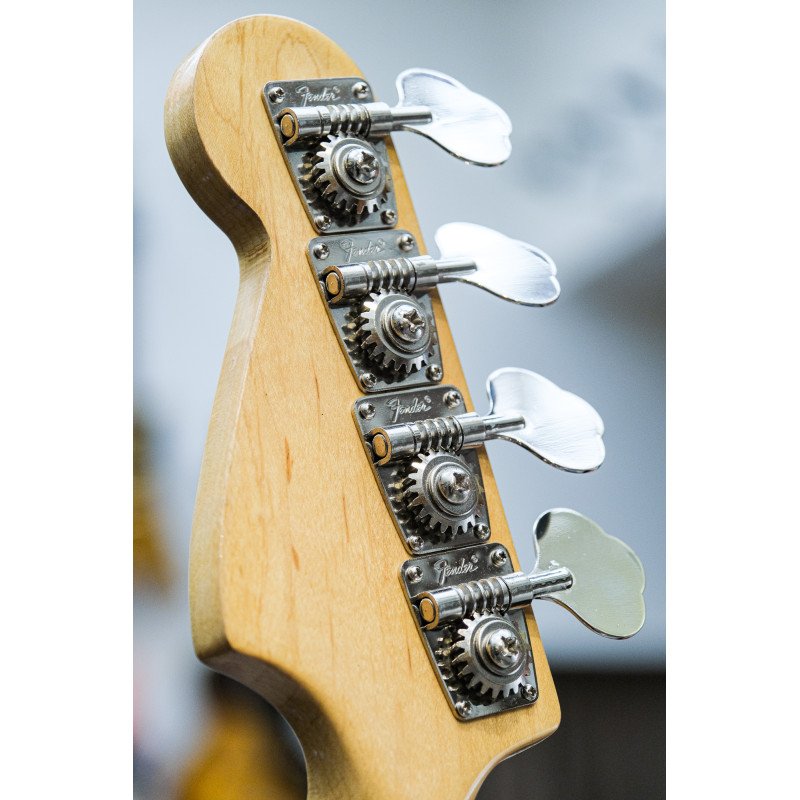 1979 Fender Musicmaster Bass black