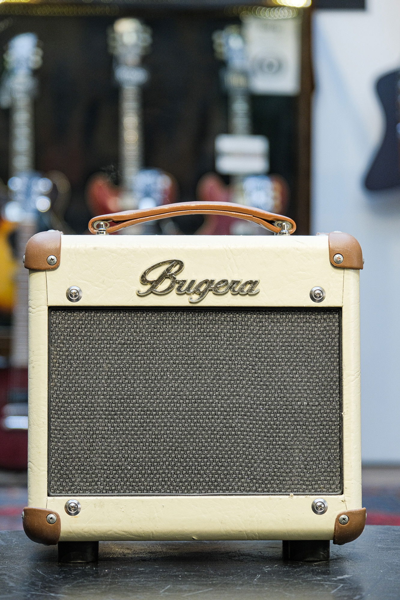 2011 Bugera Bugera BC15 15W Vintage Guitar Amp-12AX7 cream