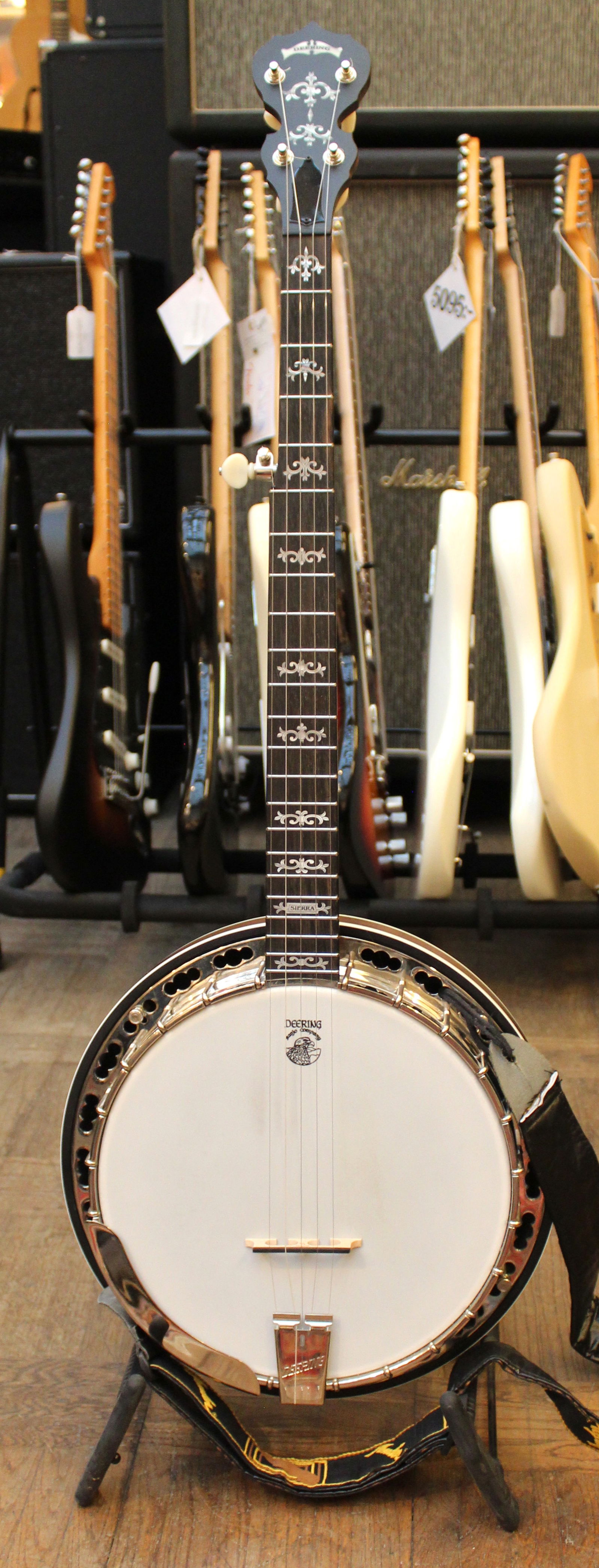 Deering sierra online banjo