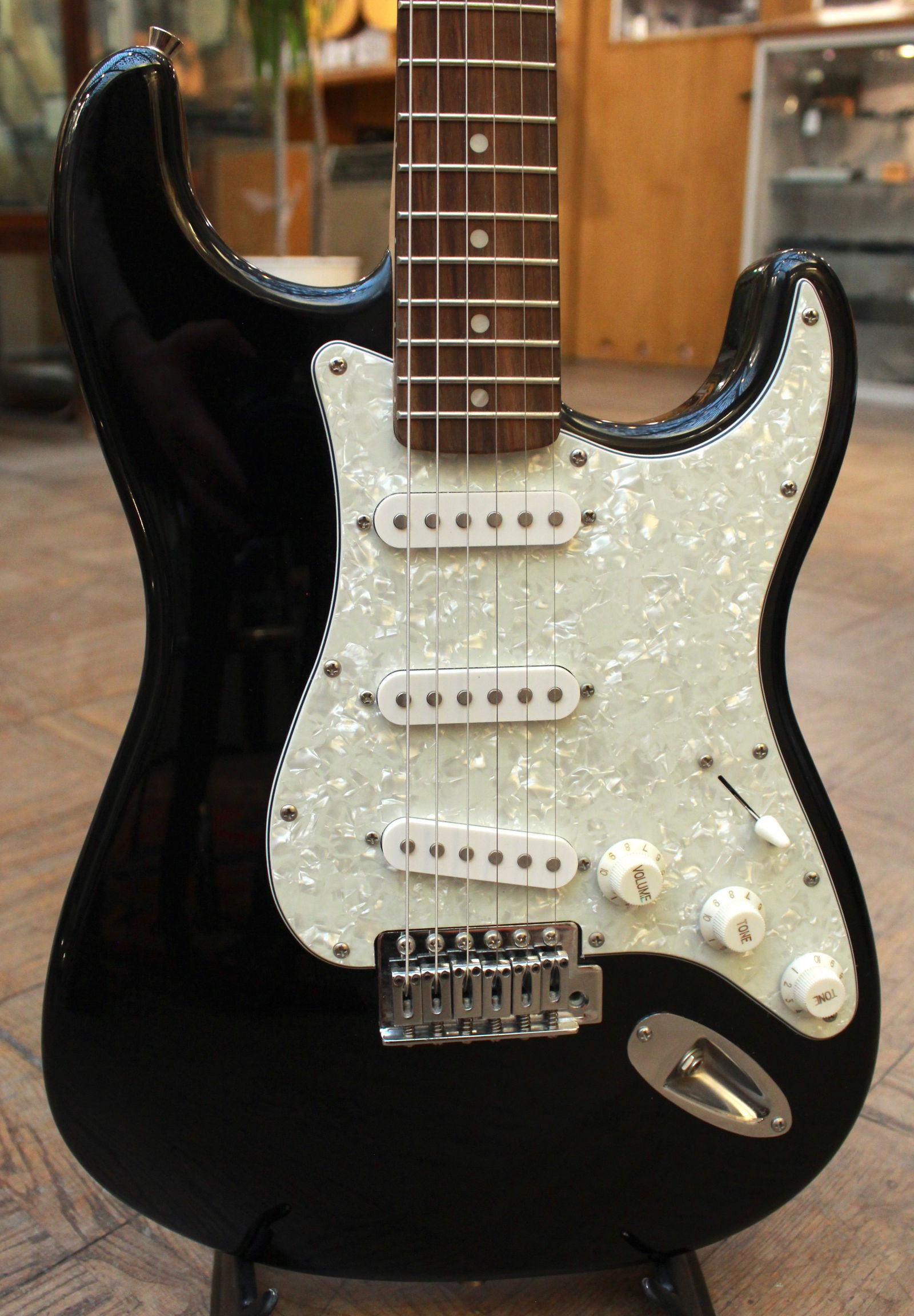 Squier deals se strat