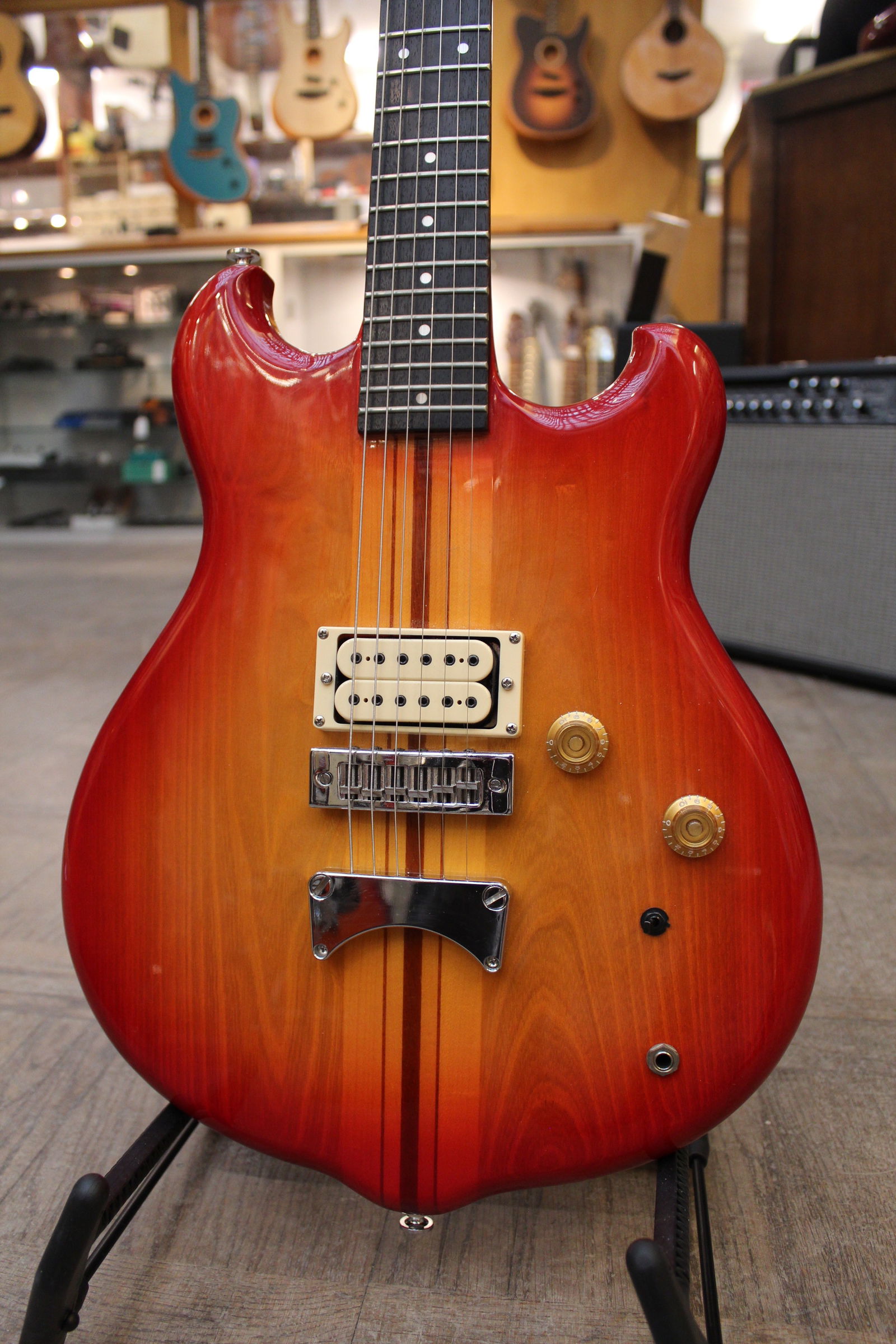 1970´s Pro Martin Custom see thru cherry sunburst MIJ