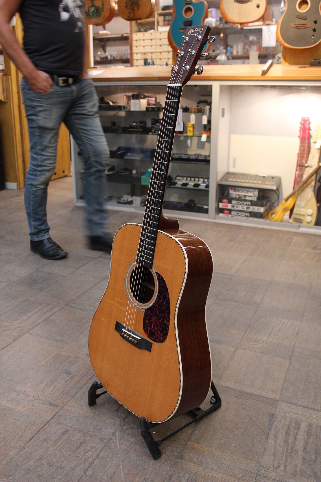 2008 Martin HD-28 175th Anniversary natural