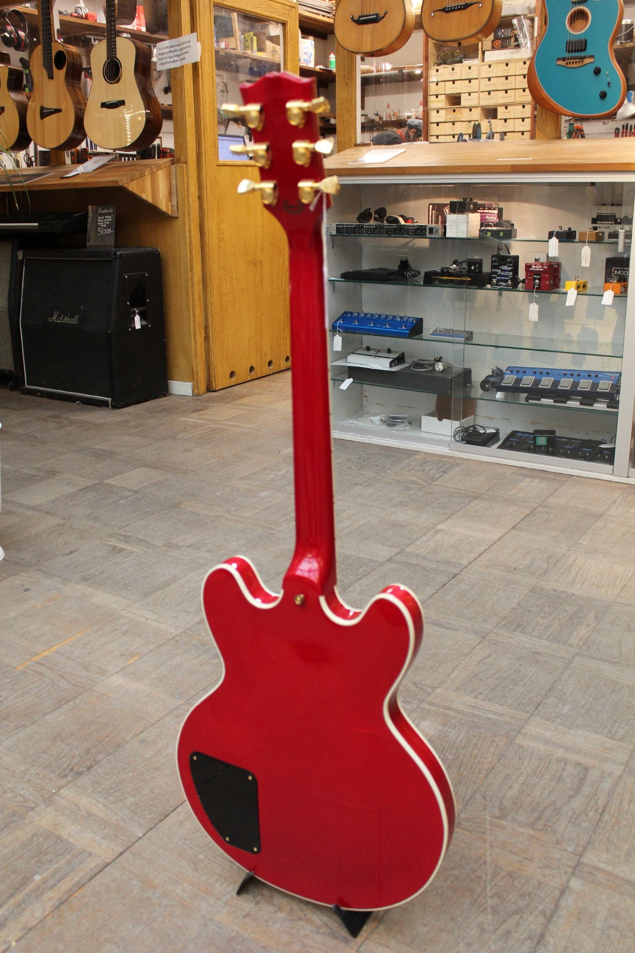 2001 Gibson Lucille BB King Signature Cherry