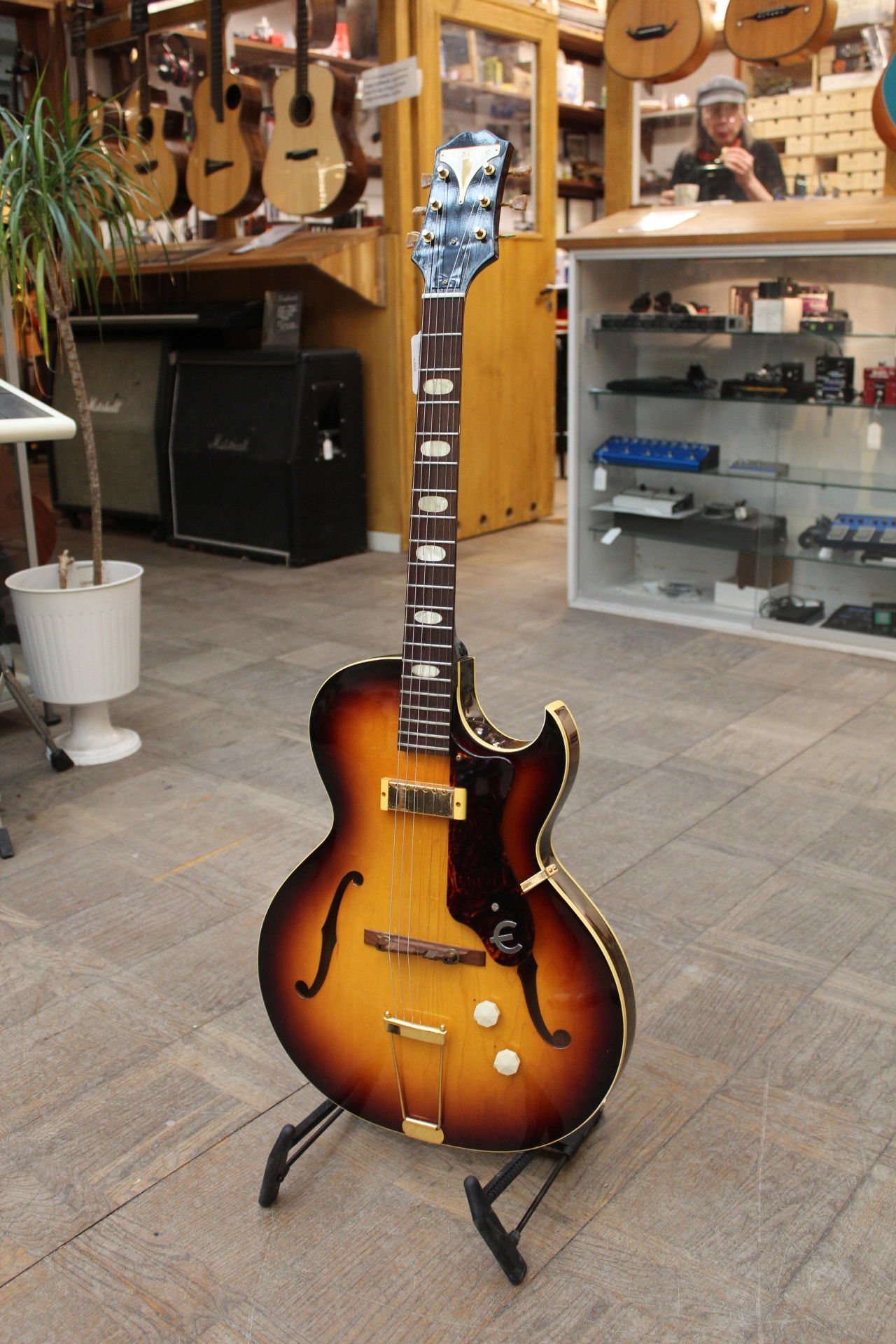 1960 Epiphone E352T Windsor sunburst