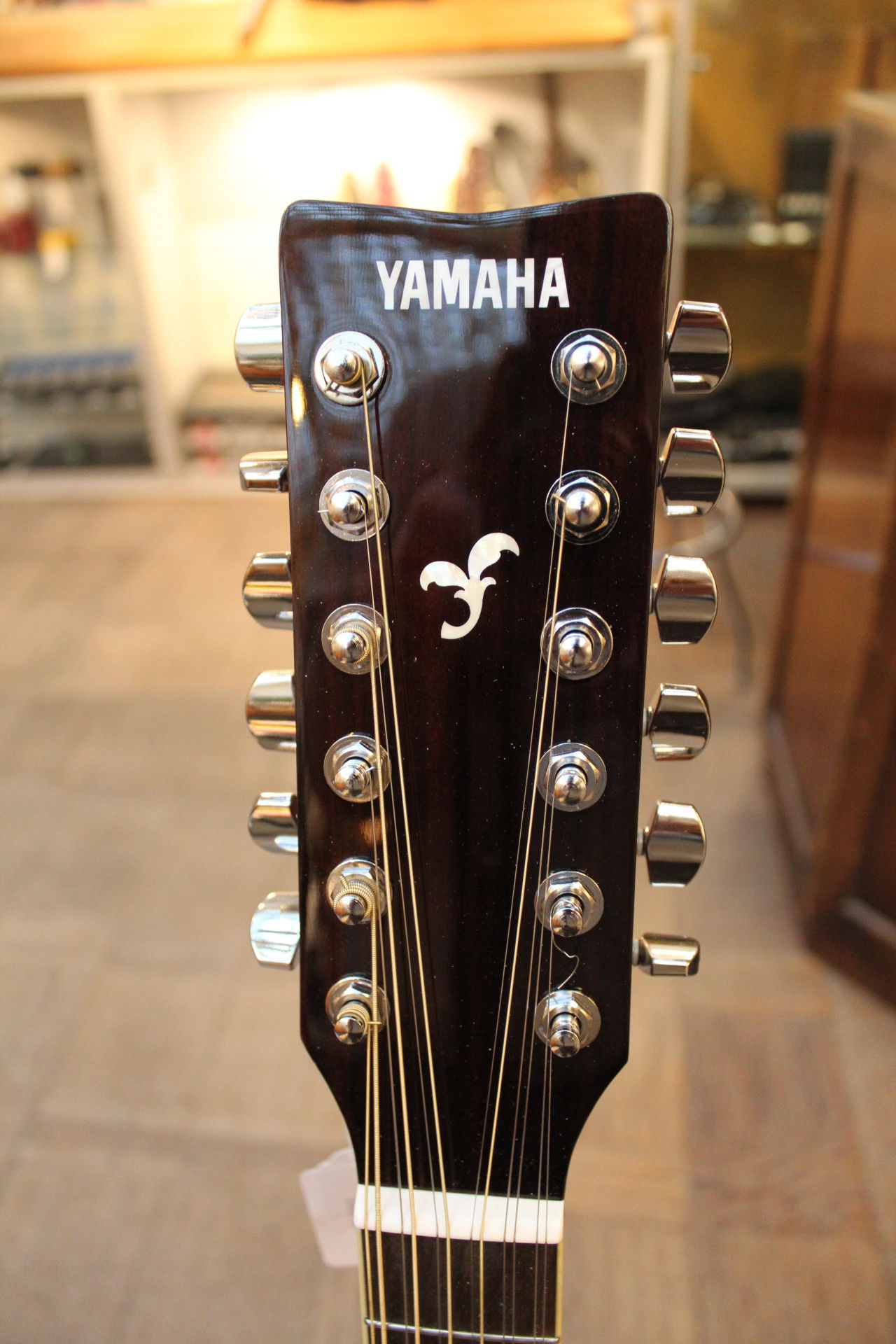 Yamaha 12 online string electric guitar