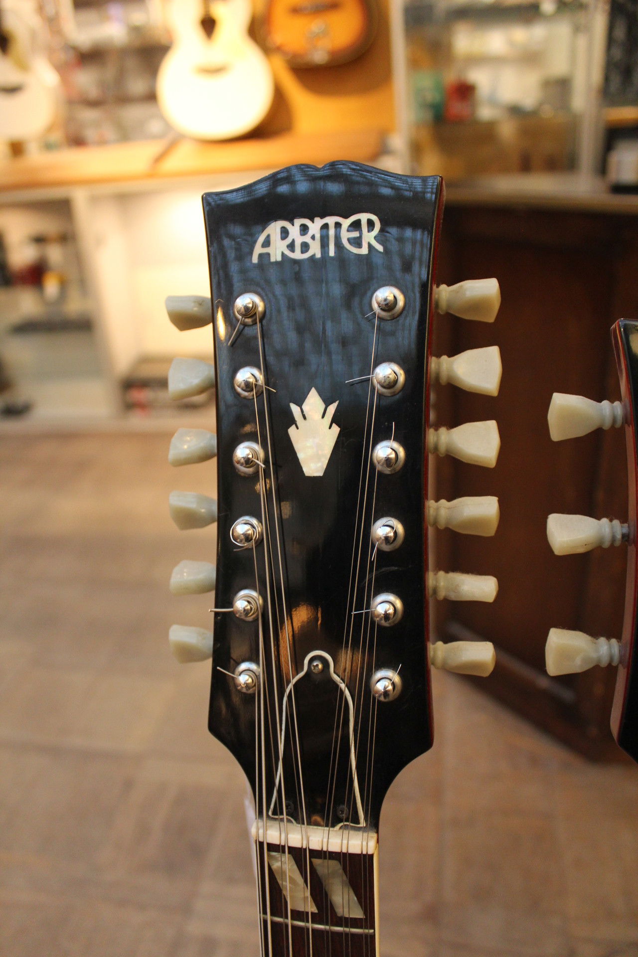 Arbiter sg deals guitar